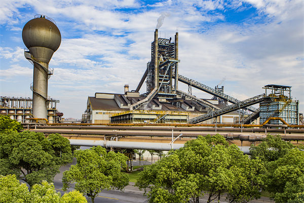 人形机器人板块大涨！行业传来诸多利好 机构：产业趋势持续强化