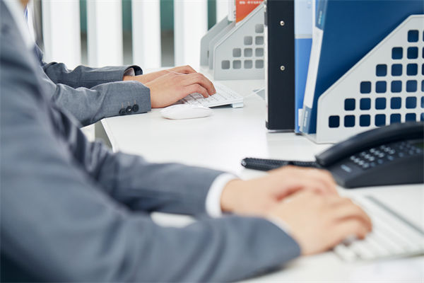 巴基斯坦副总理证实：使用歼-10战机击落了印军“阵风”战机